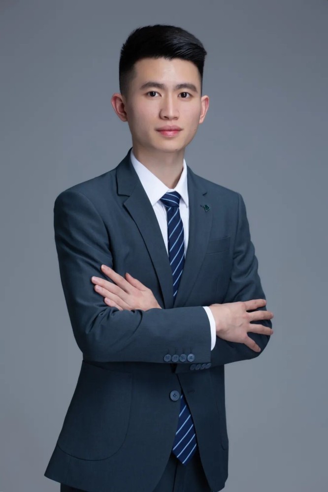 余晨东
